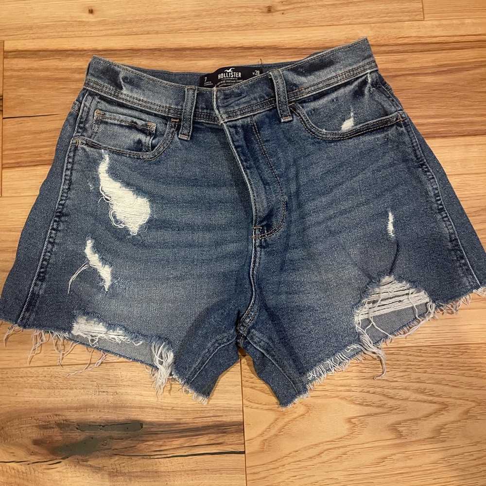 NWOT Hollister denim shorts